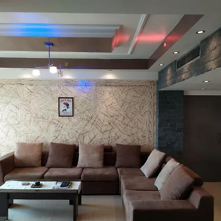 Bacchus House Flat 708 *