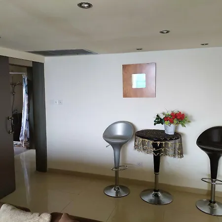Bacchus House Flat 708 *