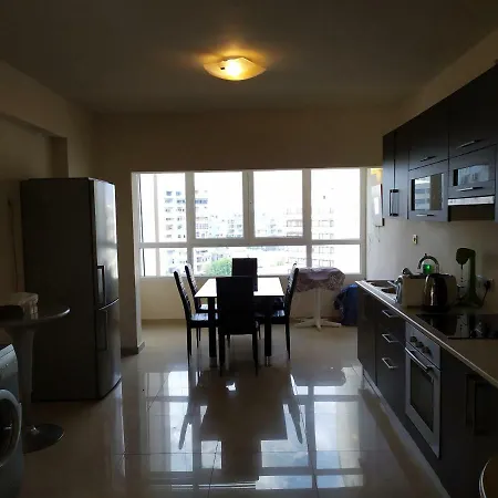 Apartment Bacchus House Flat 708 *